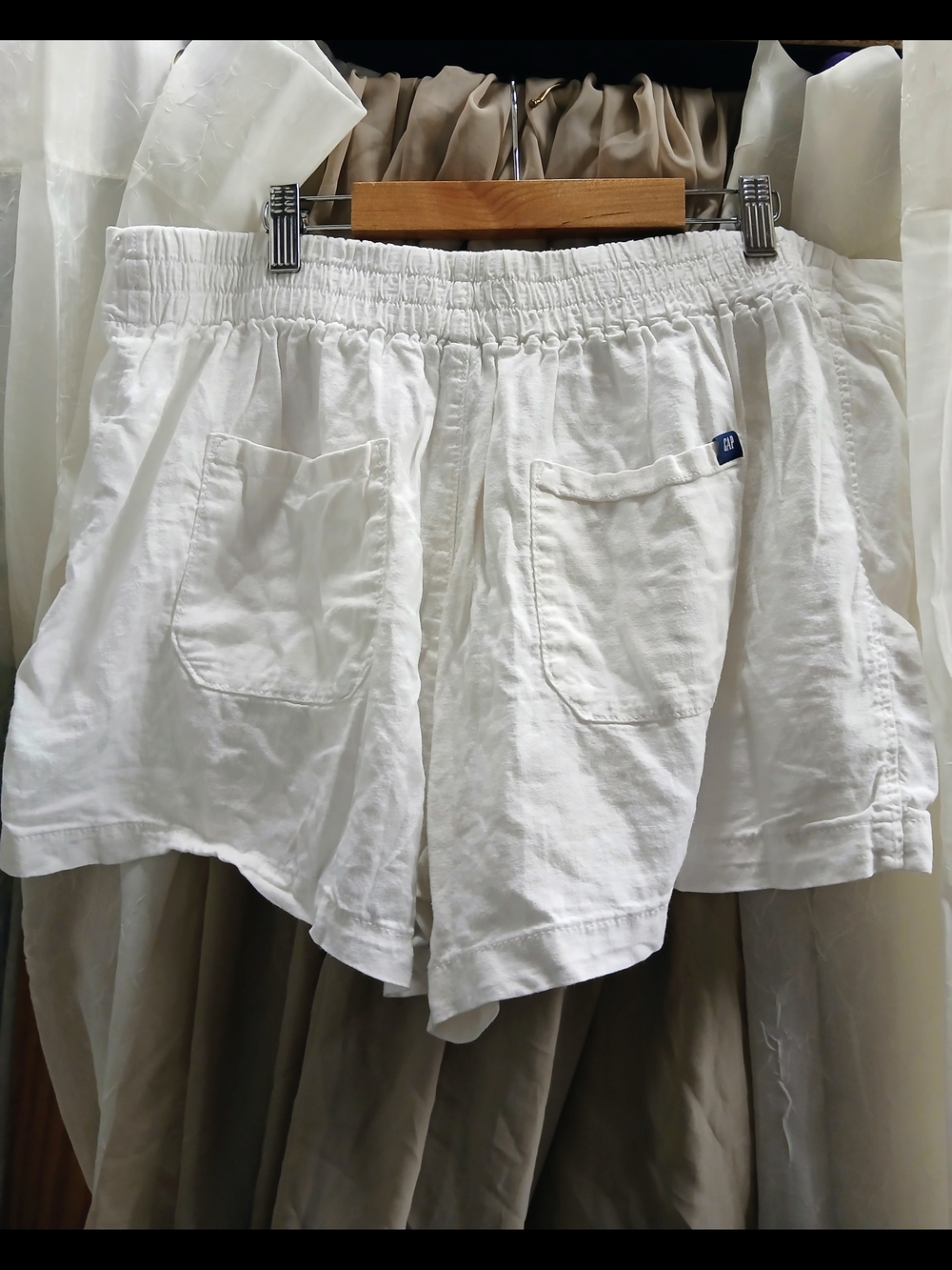 White Women's Linen-Blend Casual Shorts - Picture 2 of 5